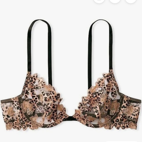 Victoria's Secret Animal Lace Embroidered Bra with matching Thong 36C/M - Picture 2 of 9